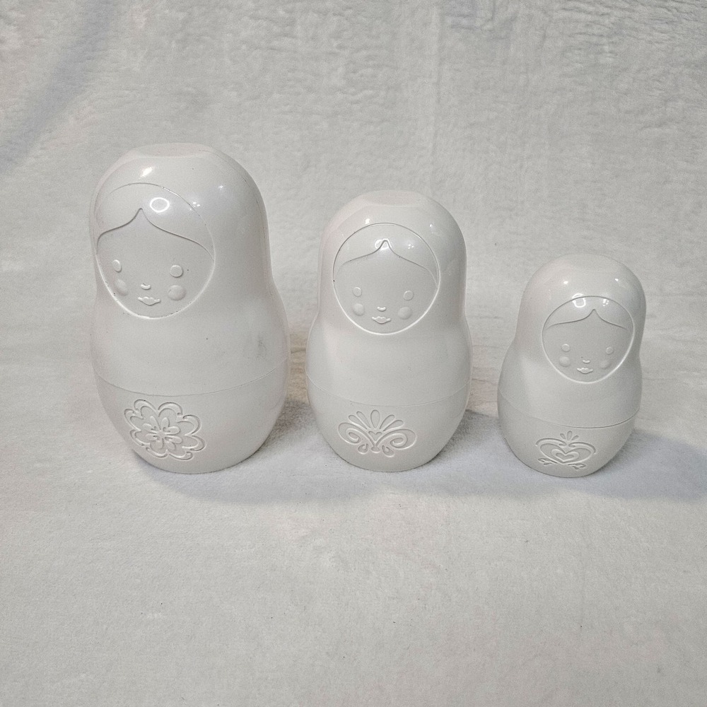 White Plastic Nesting Doll Measuring Cups 2009 Fred Matryoshkas Russian